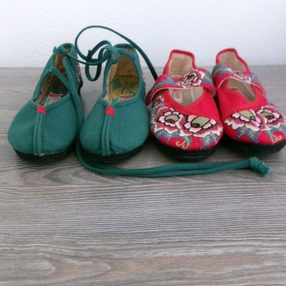 Lot 2 Pair Asian Embroidered Shoes Green Red Mary Jane and Ankle Tie 5.5 / 6 - Picture 14 of 16